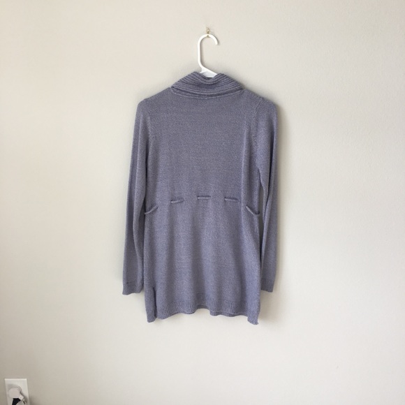 sweater - Picture 3 of 3